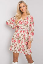 Beige dress with floral pattern adorned with a tone-on-tone belt