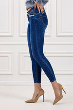 Push-up jeans with beaded pockets
